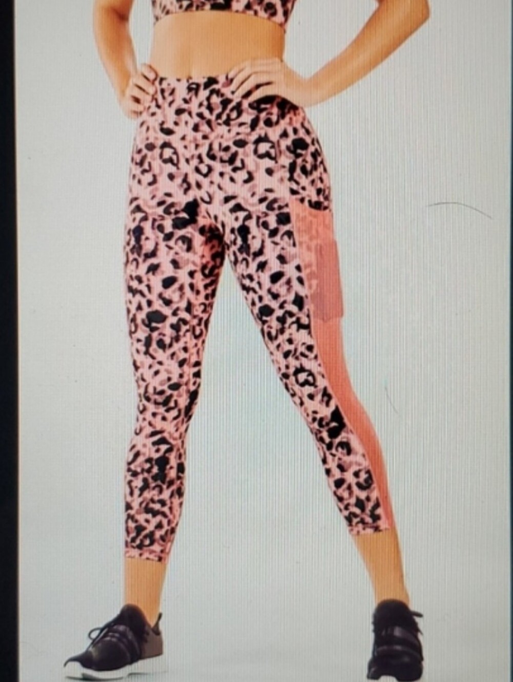 Fabletics Powerhold Mila High Waisted Pocket Capri Crop Legging M Peach Leopard